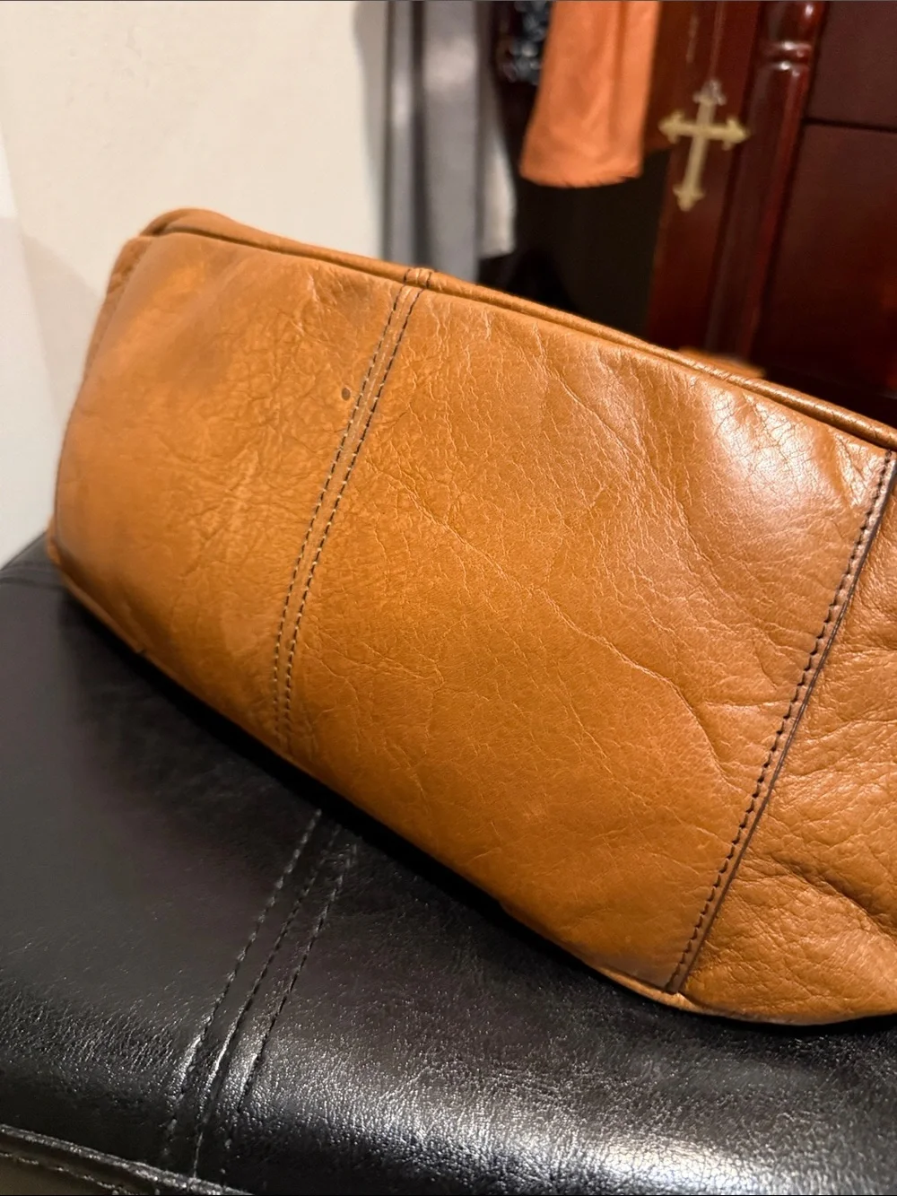 ETIENNE AIGNER Leather SHOULDER Tote in Tan - Genuine Leather